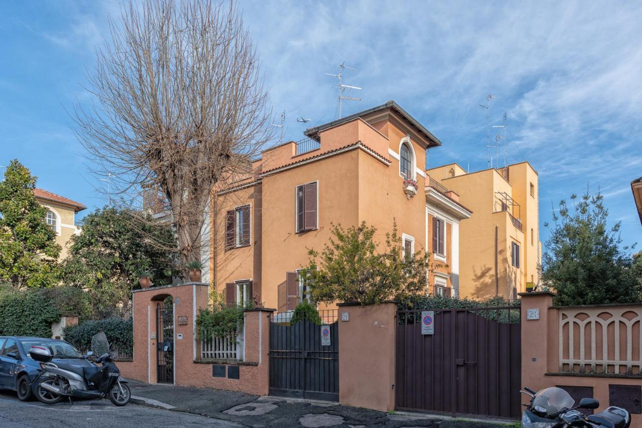 Bed and Breakfast A Vinicius et Mita à Rome Extérieur photo