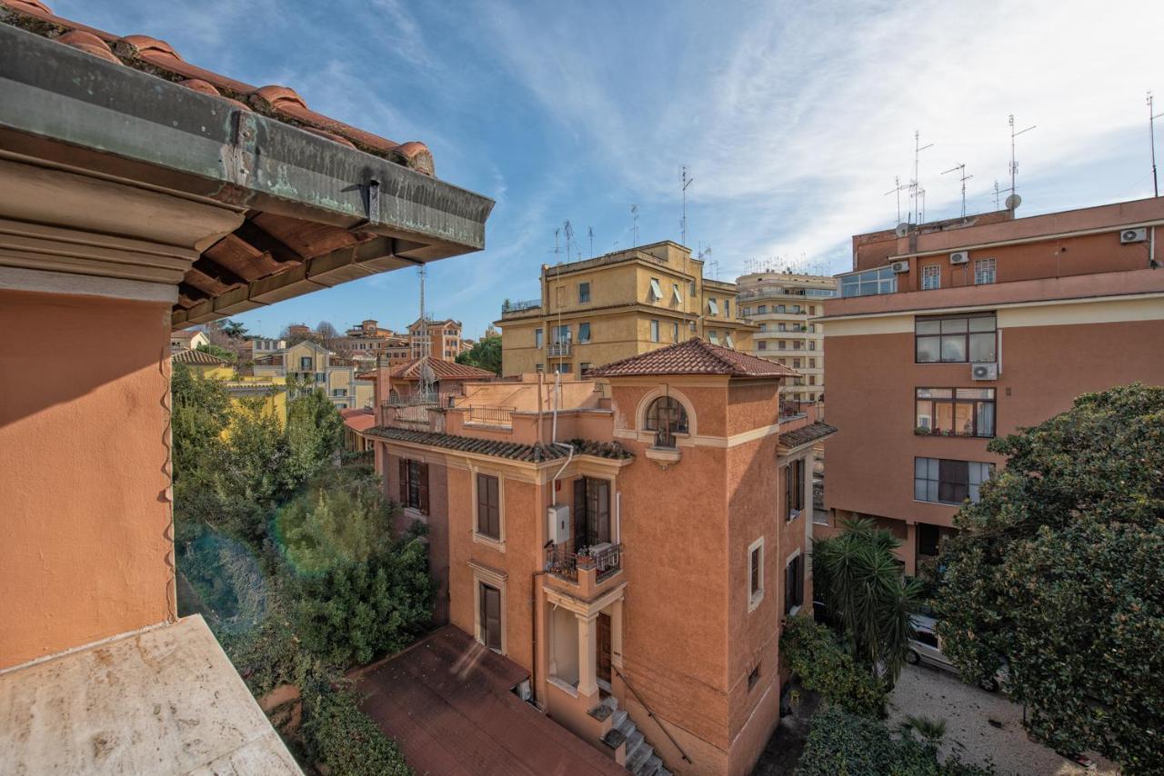 Bed and Breakfast A Vinicius et Mita à Rome Extérieur photo