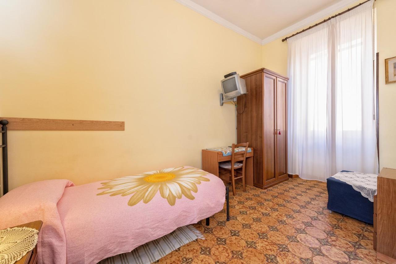 Bed and Breakfast A Vinicius et Mita à Rome Extérieur photo