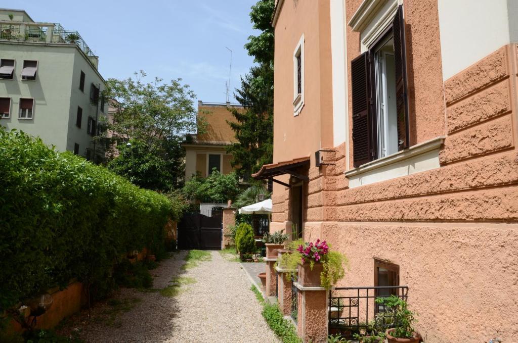 Bed and Breakfast A Vinicius et Mita à Rome Extérieur photo